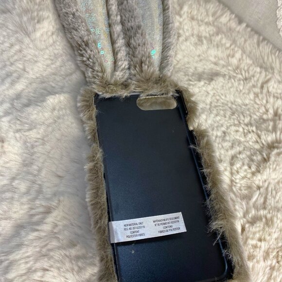 Faux Fur Bunny Phone Case - Fits iPhone 5/5S/5SE - Picture 7 of 8